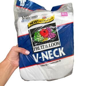 Fruit Of The Loom Men XL V-Neck Tshirts 3 Pack White Vintage 1996 Size 46-48